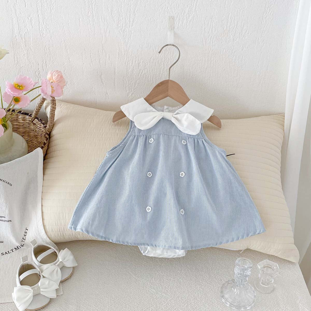 セレモニー風 ストライプワンピース|2〜6歳 女の子用 蝶ネクタイ付き