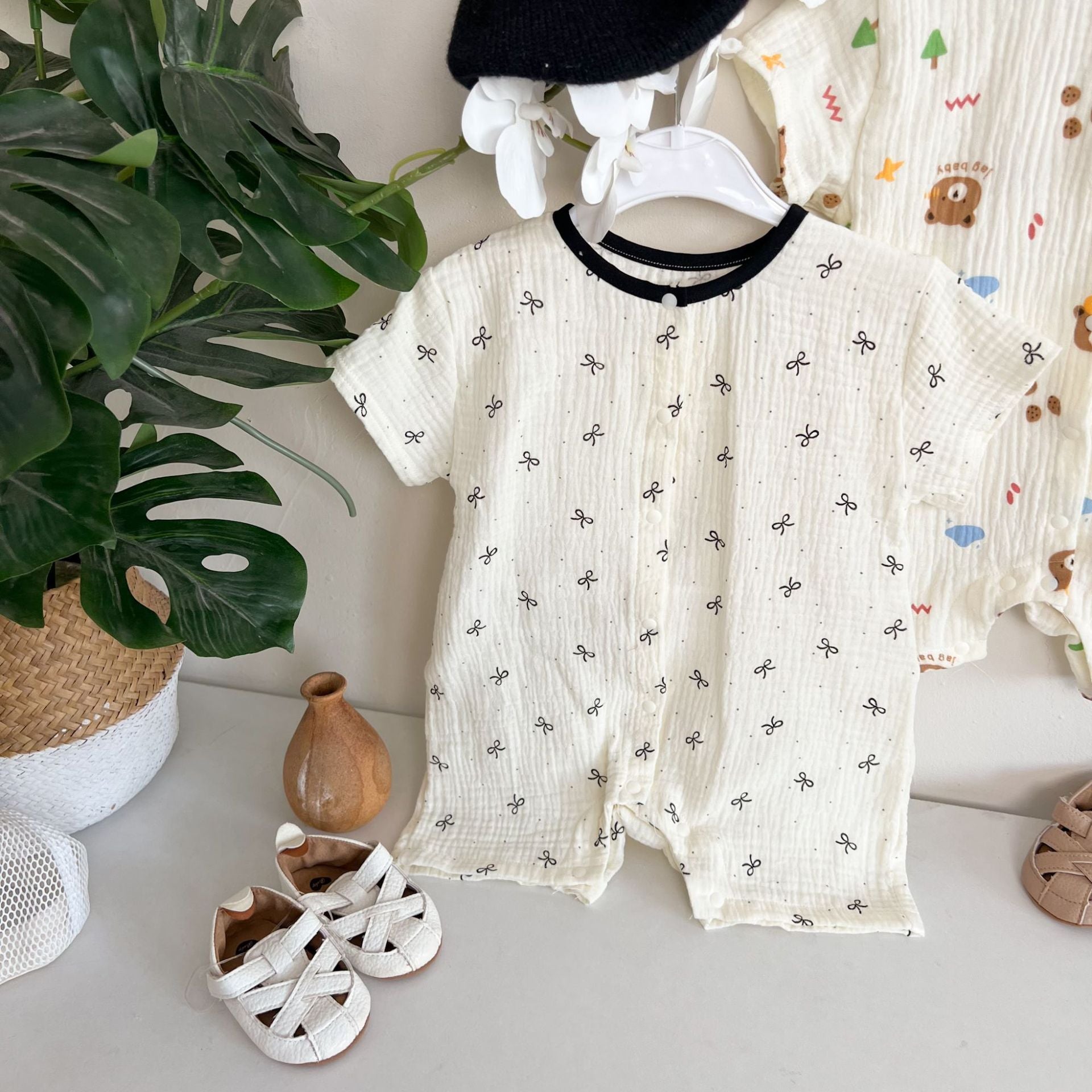 動物柄コットンロンパース｜柔らか素材の春夏ベビー服