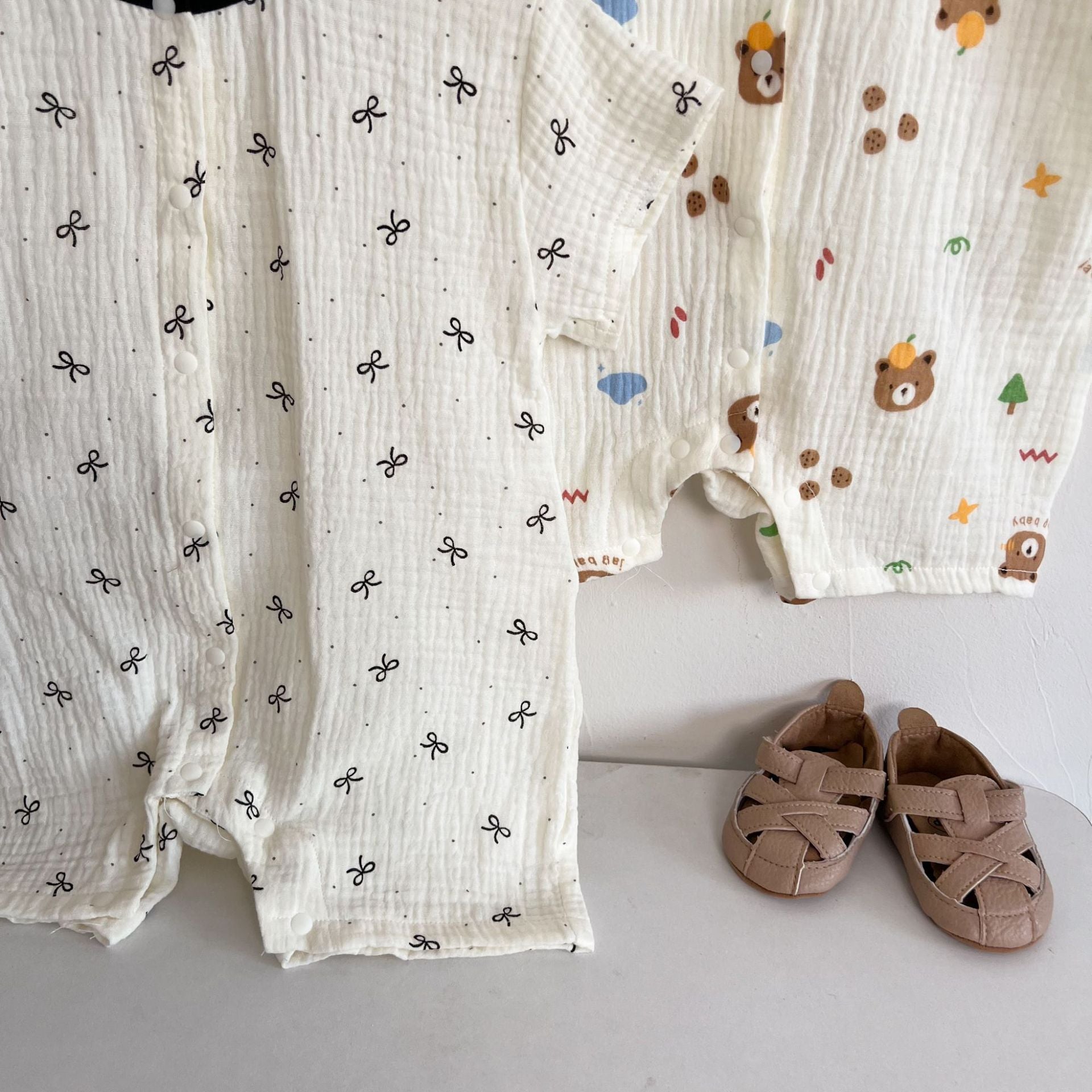 動物柄コットンロンパース｜柔らか素材の春夏ベビー服