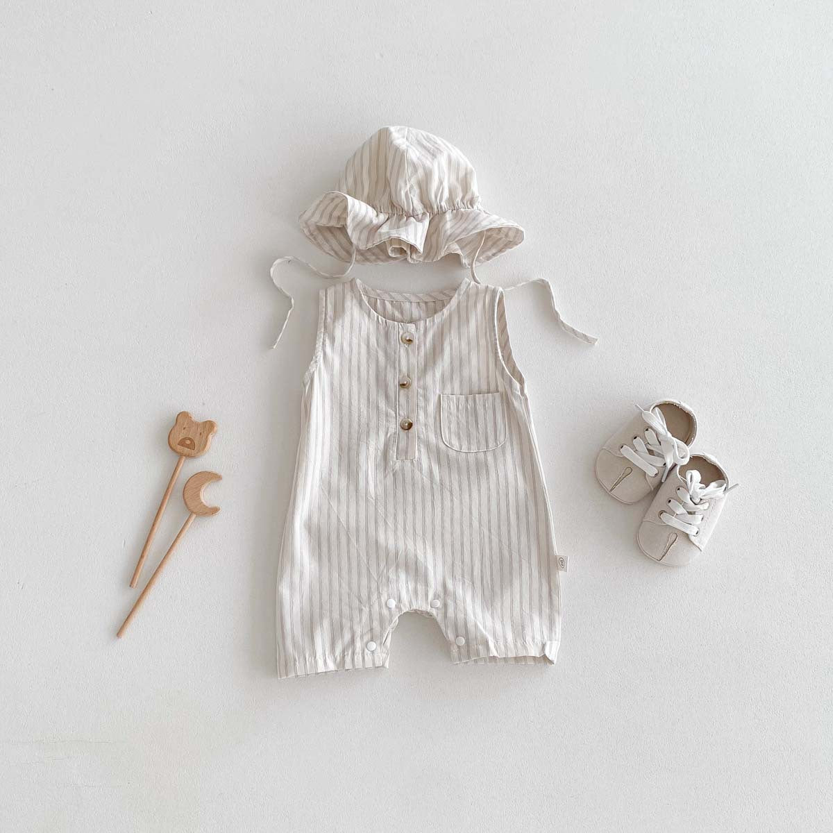 【お客様専用】新生児用 フード付きストライプロンパース｜春夏にぴったりのベビー服