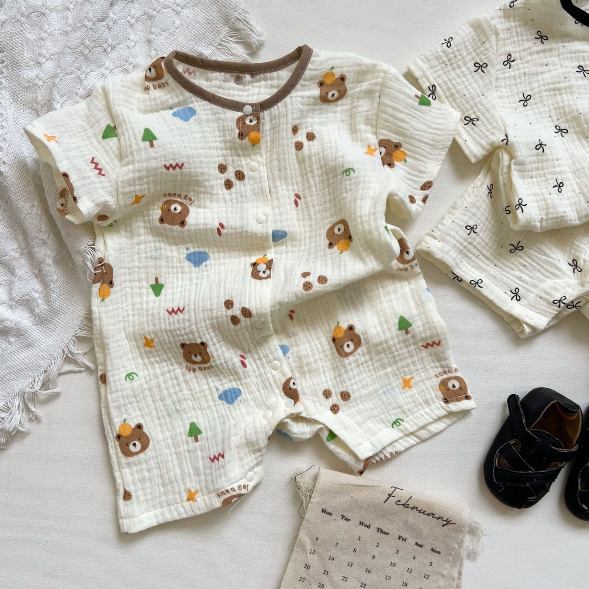 動物柄コットンロンパース｜柔らか素材の春夏ベビー服