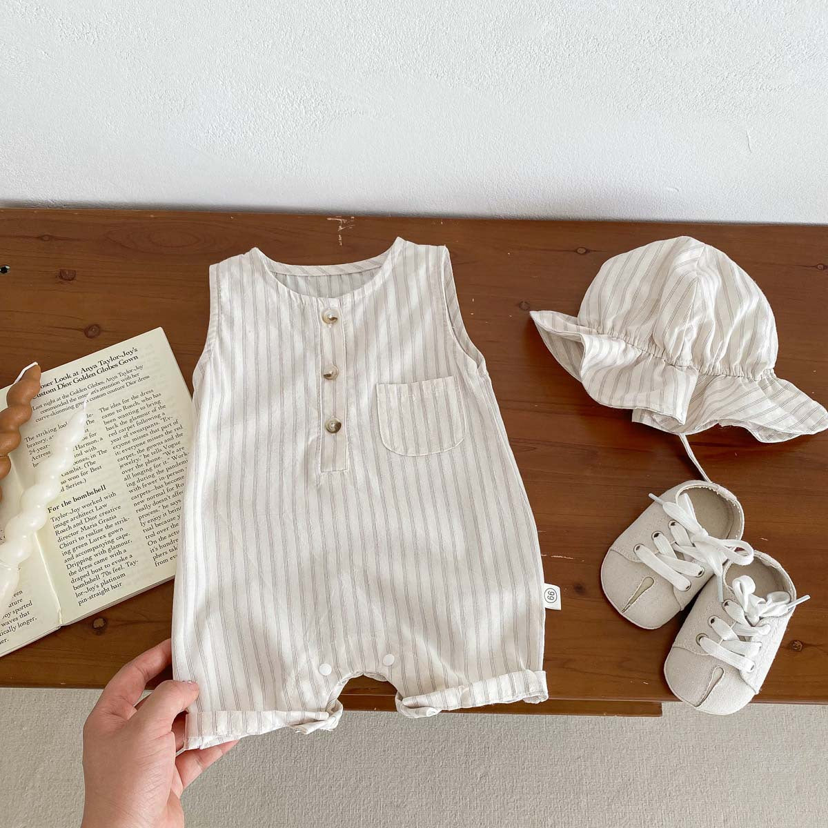 【お客様専用】新生児用 フード付きストライプロンパース｜春夏にぴったりのベビー服
